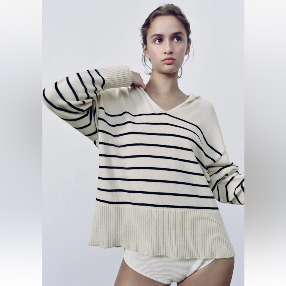 Zara Stripe Knit Oversized Sweater Cream Ecru Black Collar V-neck 5536/058 S